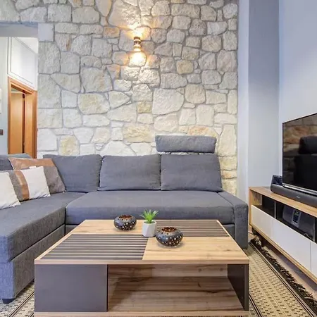 Apartment Stonehill 2-bdrm With Sea Views, *