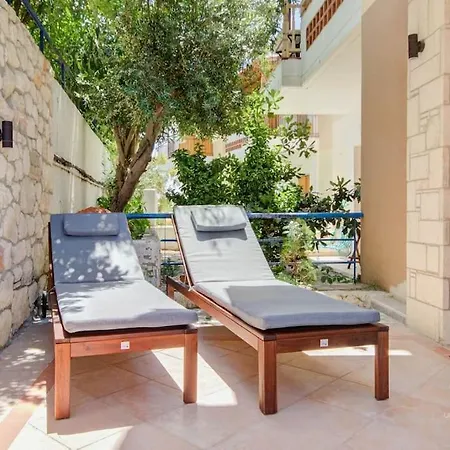 Stonehill 2-bdrm With Sea Views, Nikiti (Sithonia)